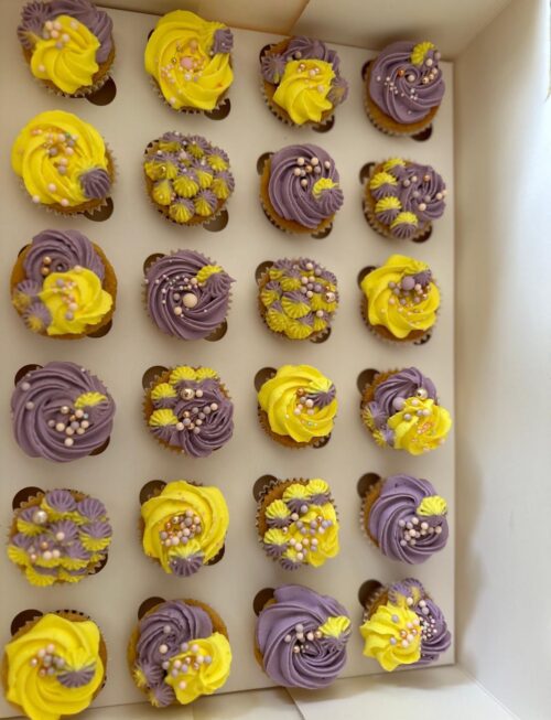 Mini cupcakes for baby shower theme